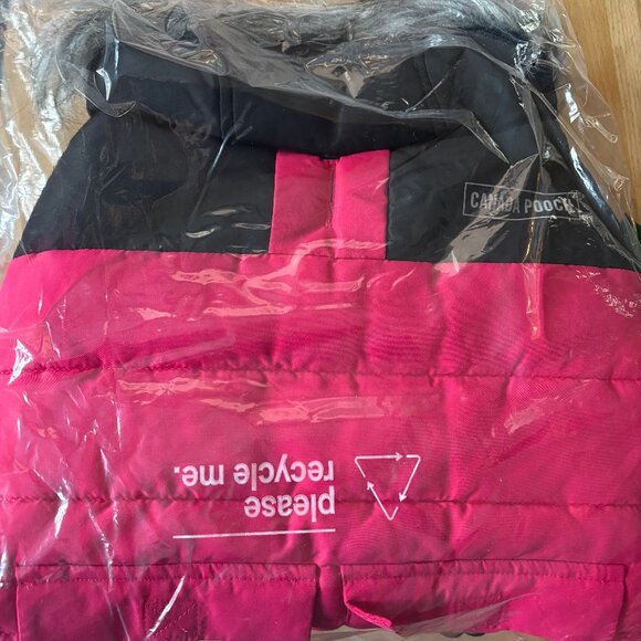 Canada Pooch True North Parka - Picture 4 of 8